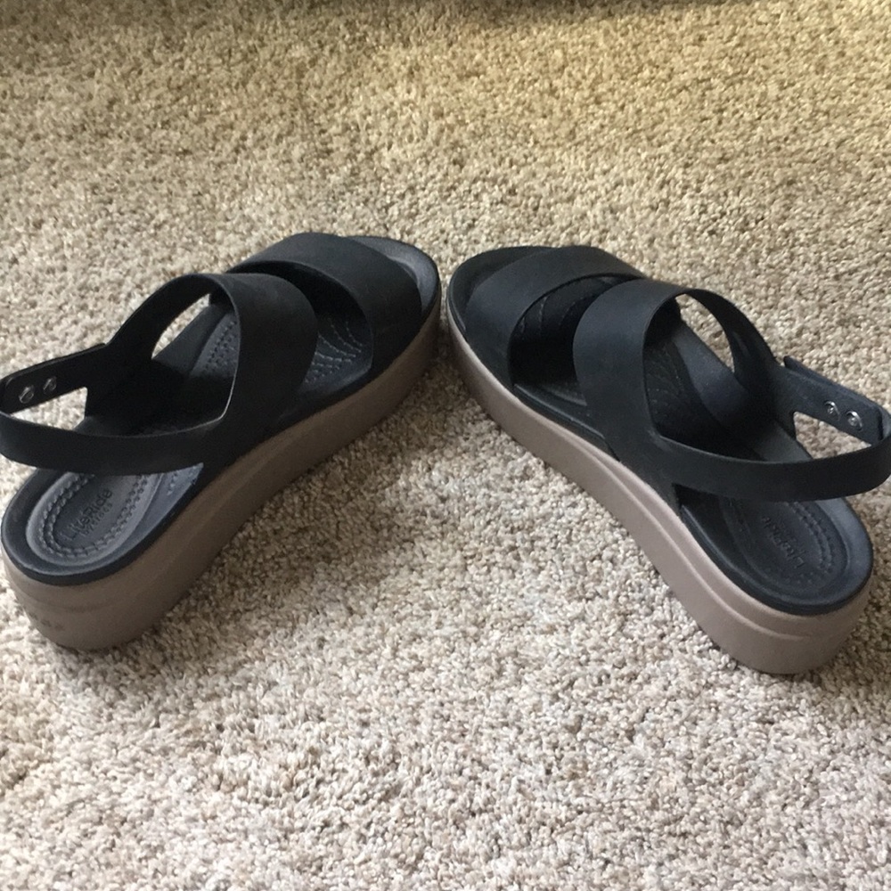 Crocs Brooklyn Low Wedge Sandal-Women - Picture 2 of 8